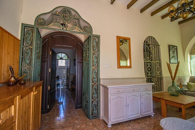 6 bedroom Country House for sale 6 bedroom Country House for sale