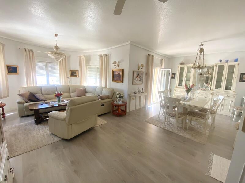 3 bedroom Villa for sale