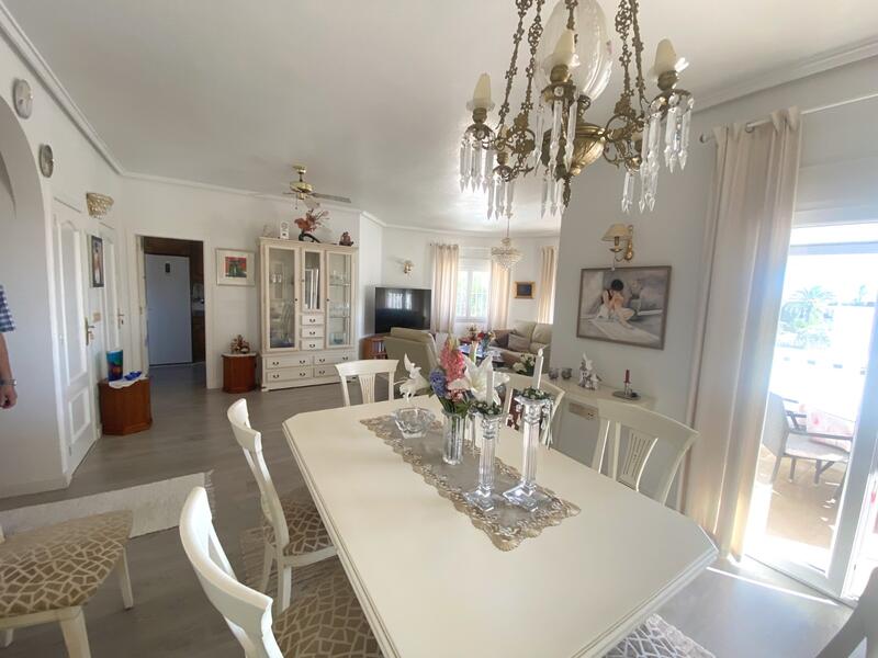 3 bedroom Villa for sale