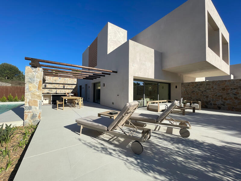 3 slaapkamer Villa Te koop 3 slaapkamer Villa Te koop