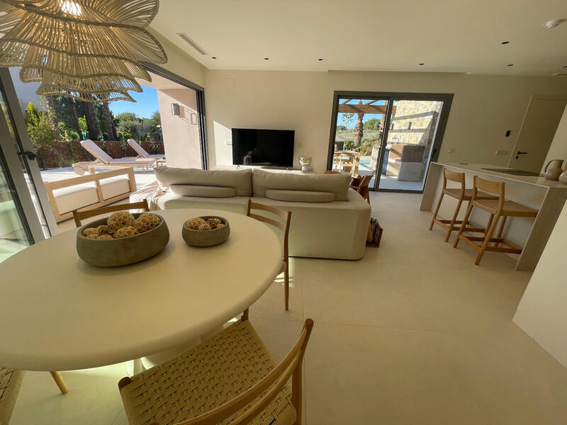 3 slaapkamer Villa Te koop 3 slaapkamer Villa Te koop