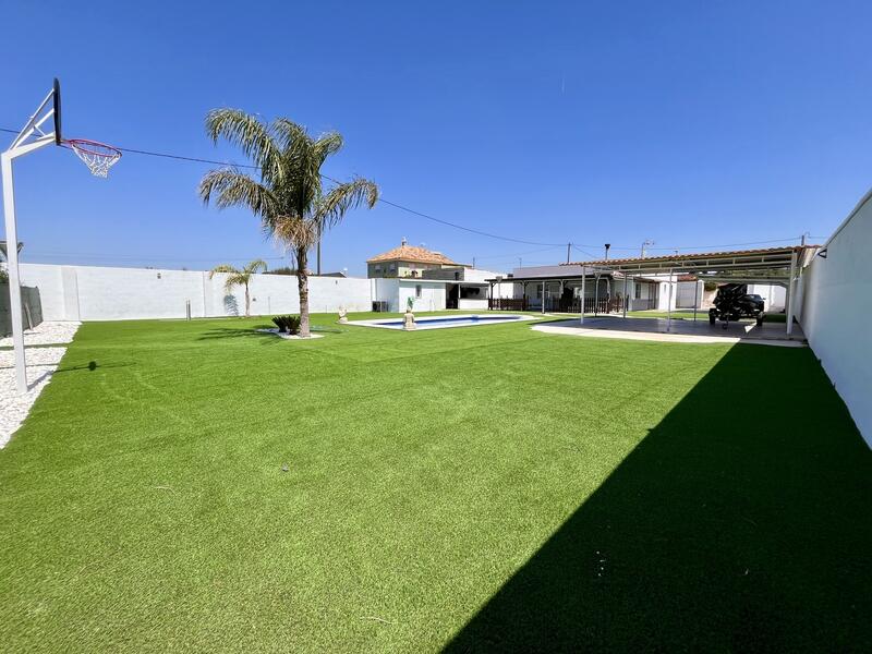 3 Cuarto Local Comercial en venta