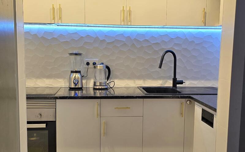 3 спальная комната Коммерческая недвижимость продается