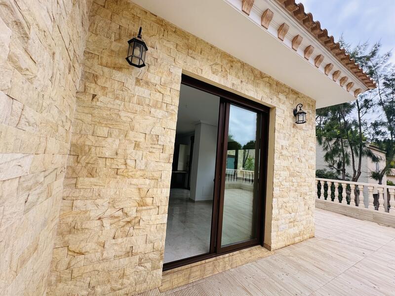 4 bedroom Cave House for sale