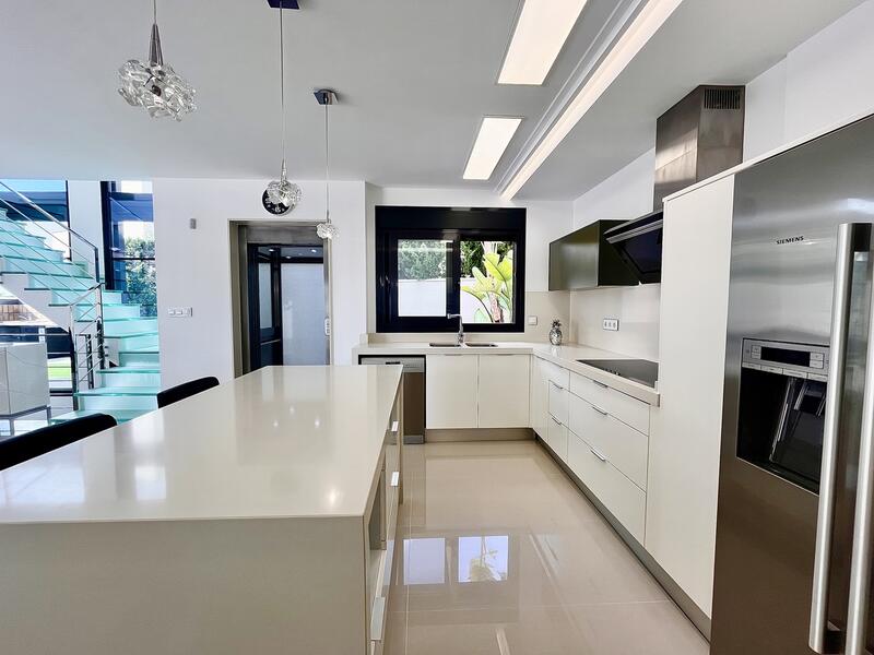 5 sovrum Grottahus till salu