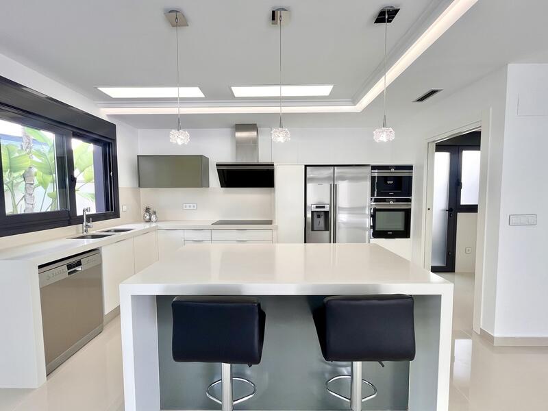 5 sovrum Grottahus till salu