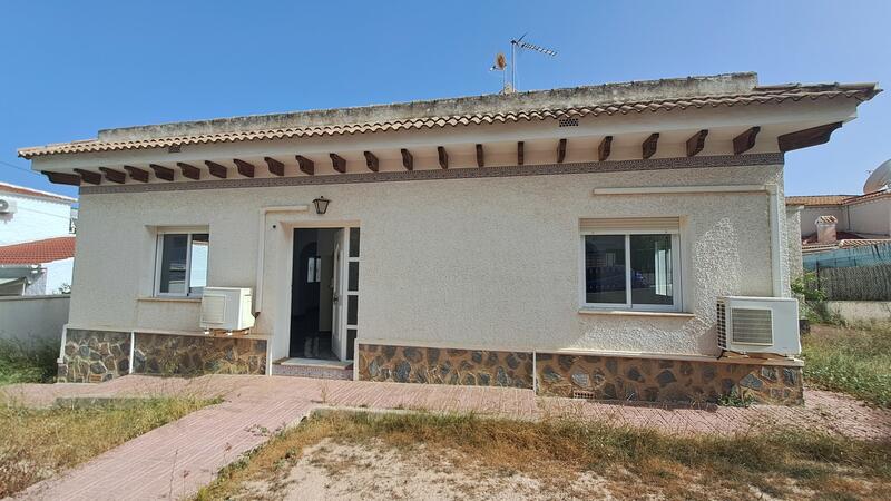 Maison Troglodyte à vendre dans Villamartin, Alicante