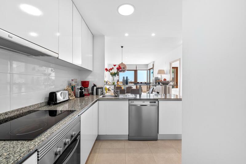 2 спальная комната квартира продается