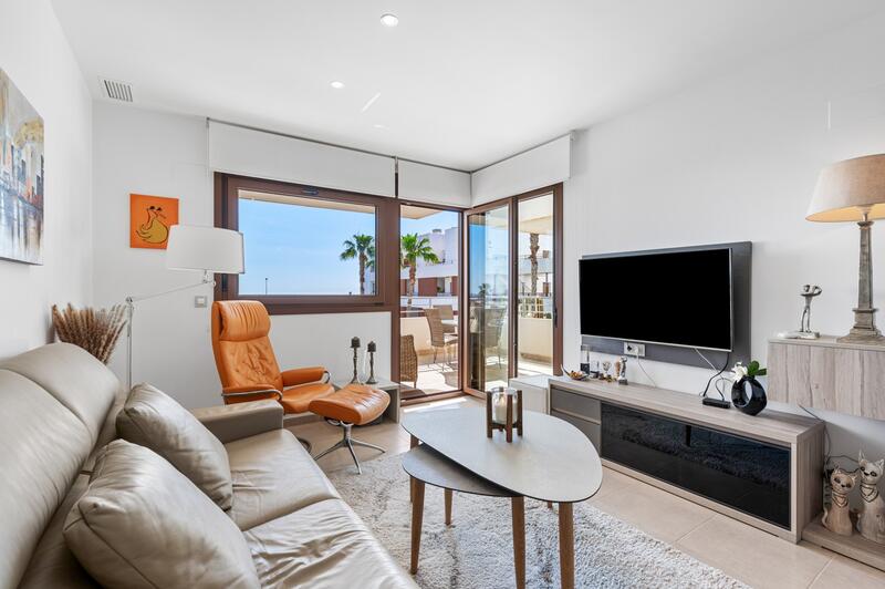 2 спальная комната квартира продается