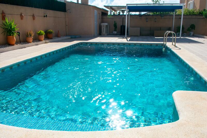 4 Cuarto Villa en venta