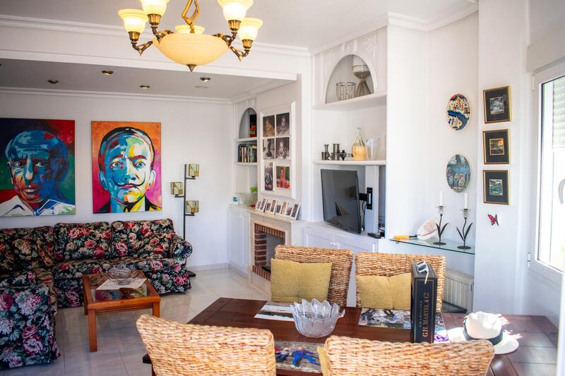 4 Cuarto Villa en venta