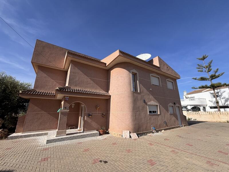 5 bedroom Cave House for sale