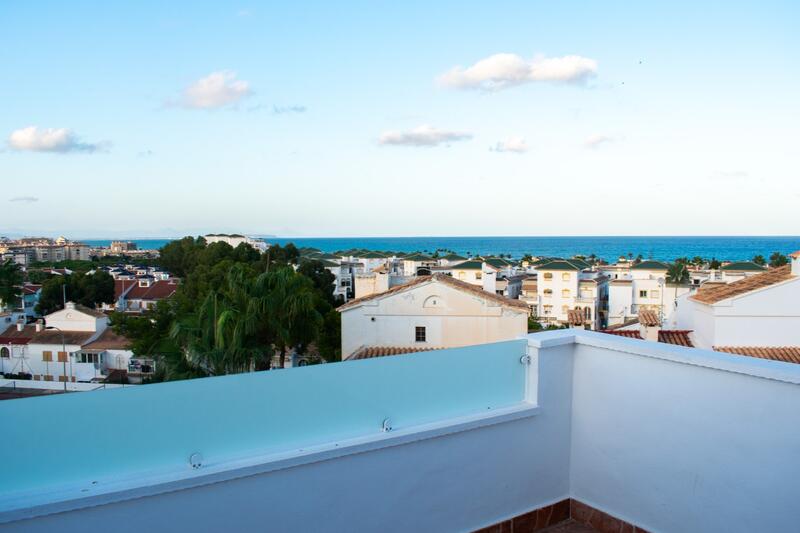 3 bedroom Townhouse for sale