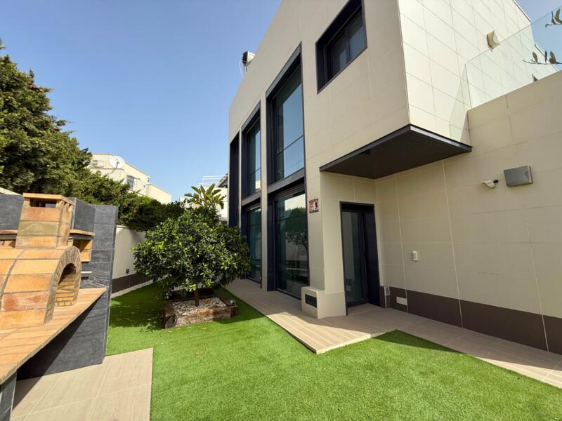 5 Schlafzimmer Villa zu verkaufen 5 Schlafzimmer Villa zu verkaufen