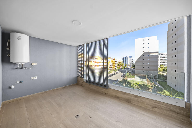 3 спальная комната квартира продается