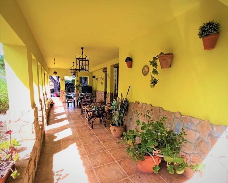 3 bedroom Country House for sale