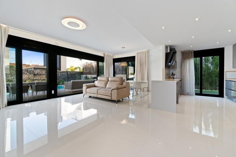 3 bedroom Villa for sale 3 bedroom Villa for sale