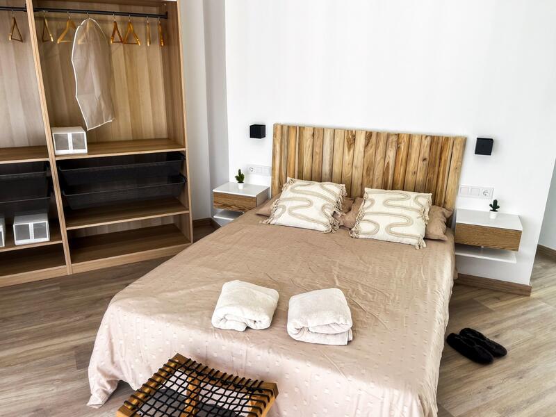 4 slaapkamer Gezinswoning Te koop