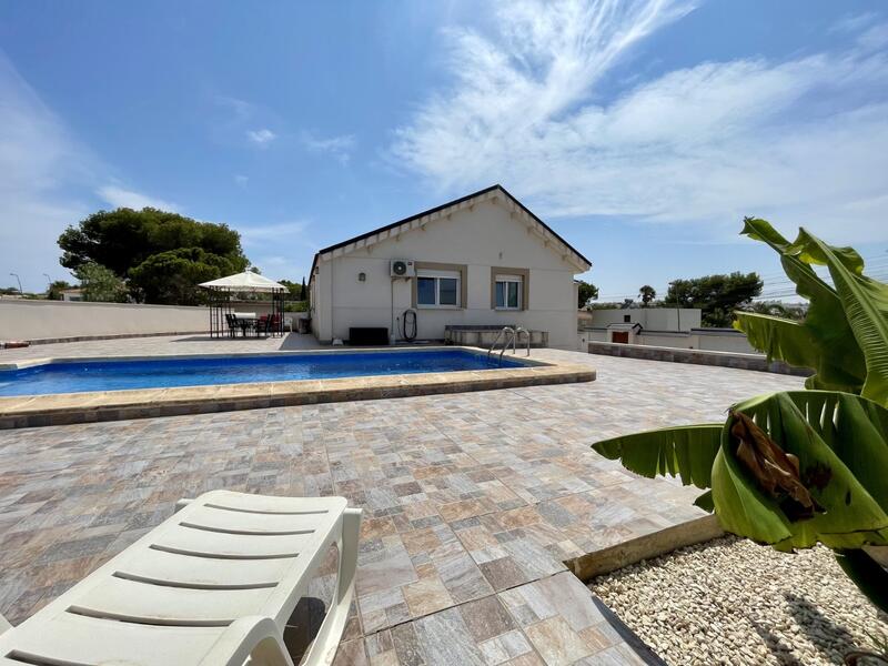 5 Schlafzimmer Villa zu verkaufen 5 Schlafzimmer Villa zu verkaufen