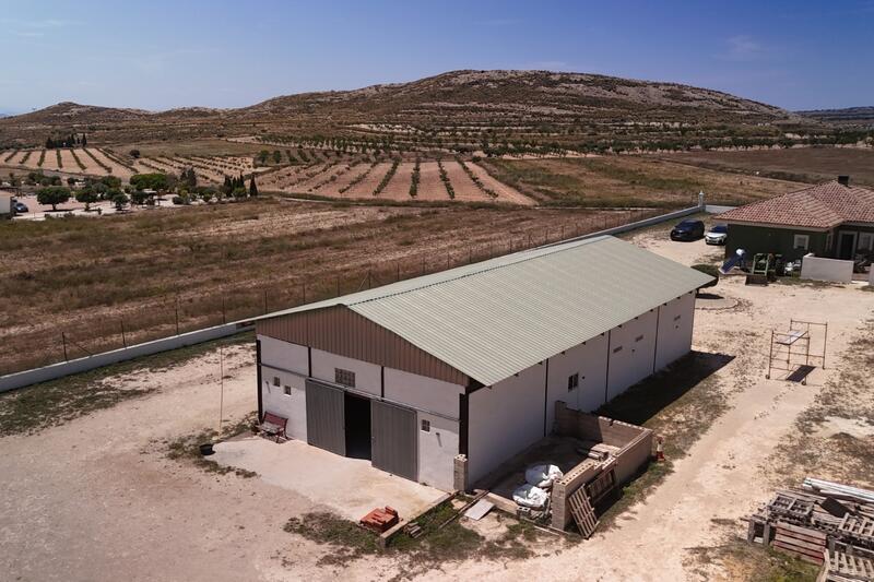 3 bedroom Country House for sale 3 bedroom Country House for sale