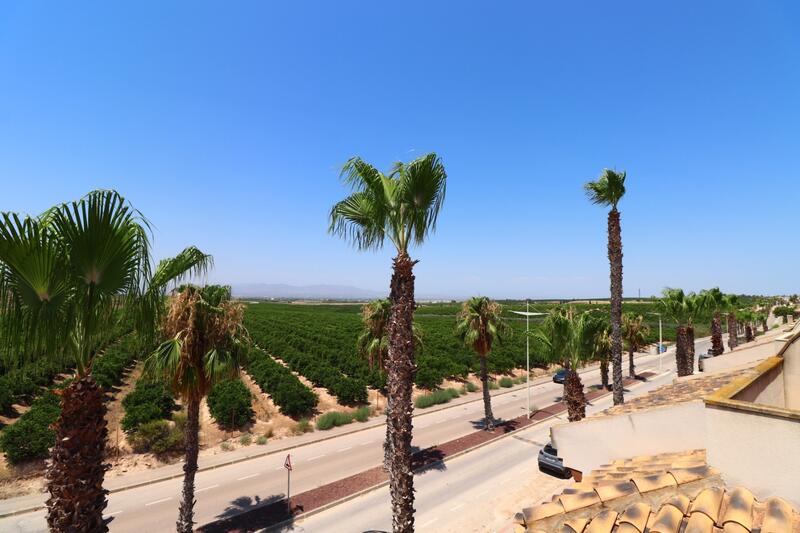 3 Schlafzimmer Villa zu verkaufen 3 Schlafzimmer Villa zu verkaufen