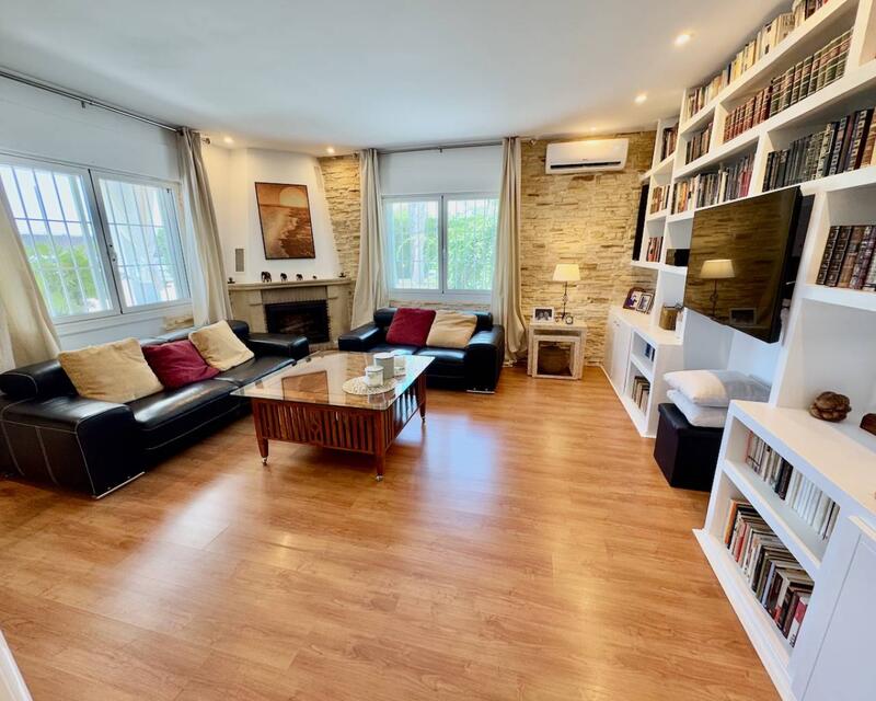 3 slaapkamer Landhuis Te koop