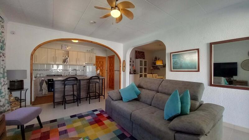 3 спальная комната вилла продается