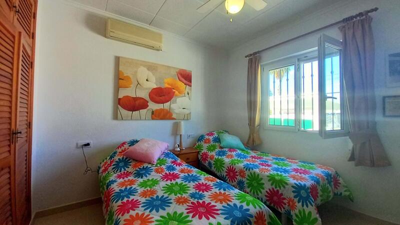 3 спальная комната вилла продается