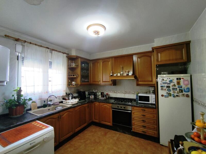 4 bedroom Country House for sale 4 bedroom Country House for sale