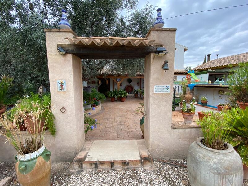 8 bedroom Villa for sale 8 bedroom Villa for sale