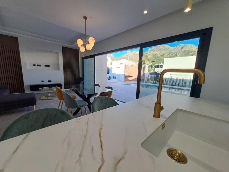 3 bedroom Villa for sale 3 bedroom Villa for sale