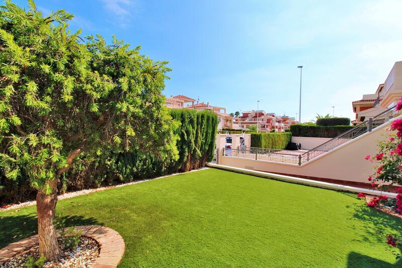 2 slaapkamer Appartement Te koop 2 slaapkamer Appartement Te koop