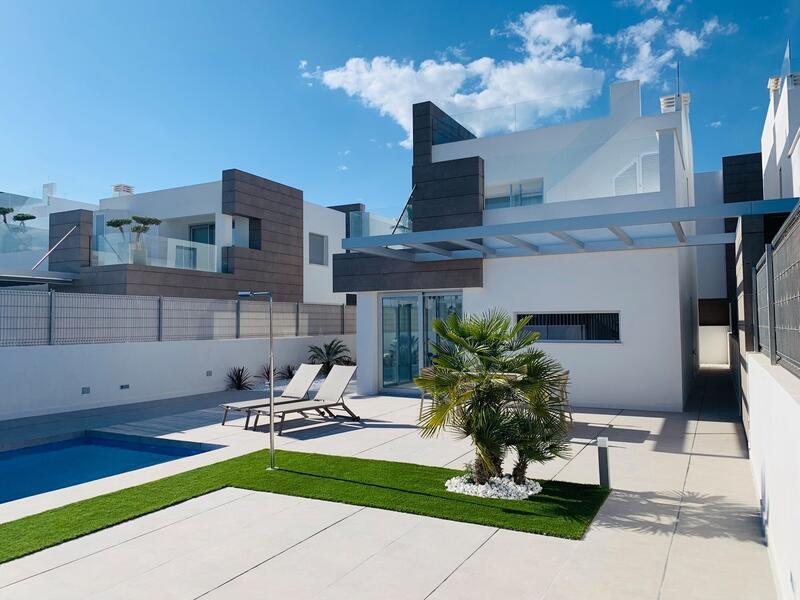 3 bedroom Villa for sale 3 bedroom Villa for sale