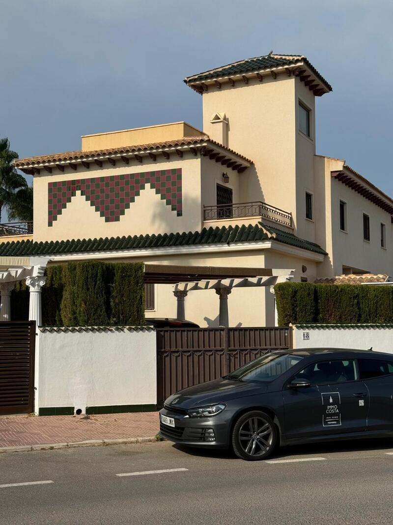 Villa zu verkaufen in Ciudad Quesada, Alicante Villa zu verkaufen in Ciudad Quesada, Alicante