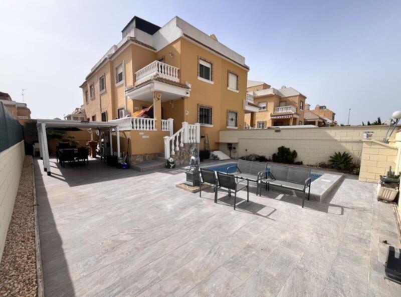 Villa for sale in Ciudad Quesada, Alicante Villa for sale in Ciudad Quesada, Alicante