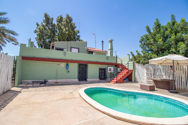 6 bedroom Country House for sale 6 bedroom Country House for sale