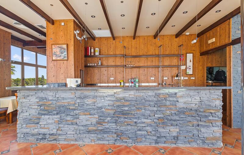 1 bedroom Commercial Property for sale 1 bedroom Commercial Property for sale