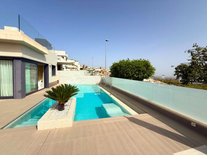 5 chambre Villa à vendre 5 chambre Villa à vendre