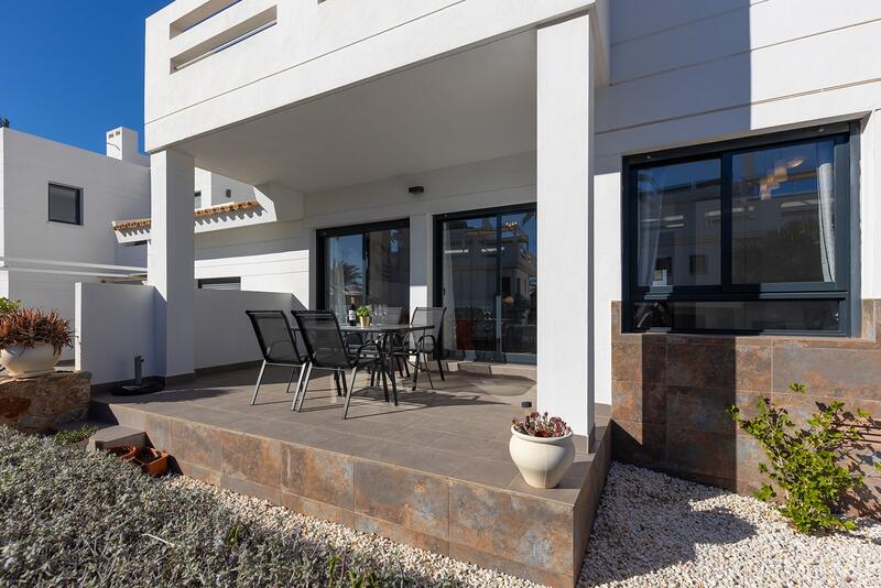 2 bedroom Apartment for sale 2 bedroom Apartment for sale