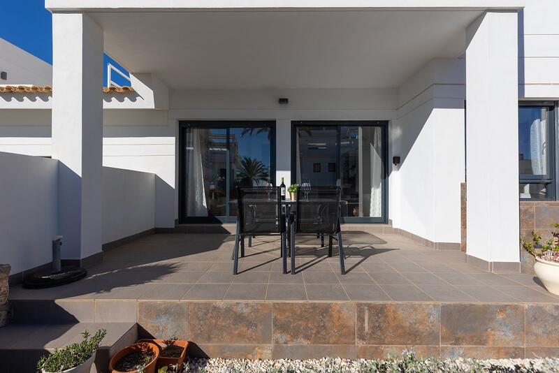 2 bedroom Apartment for sale 2 bedroom Apartment for sale