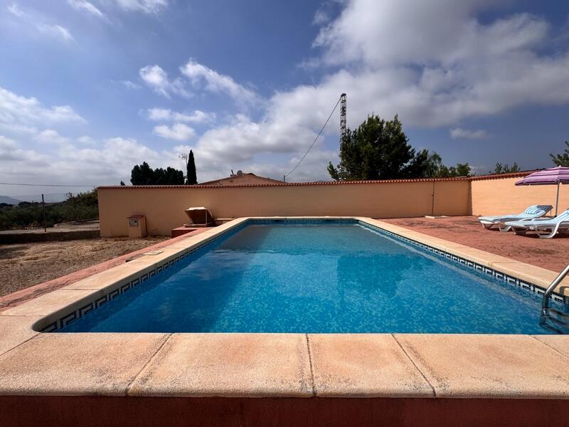 3 bedroom Villa for sale 3 bedroom Villa for sale