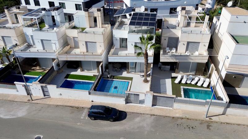 Villa for sale in Orihuela Costa, Alicante