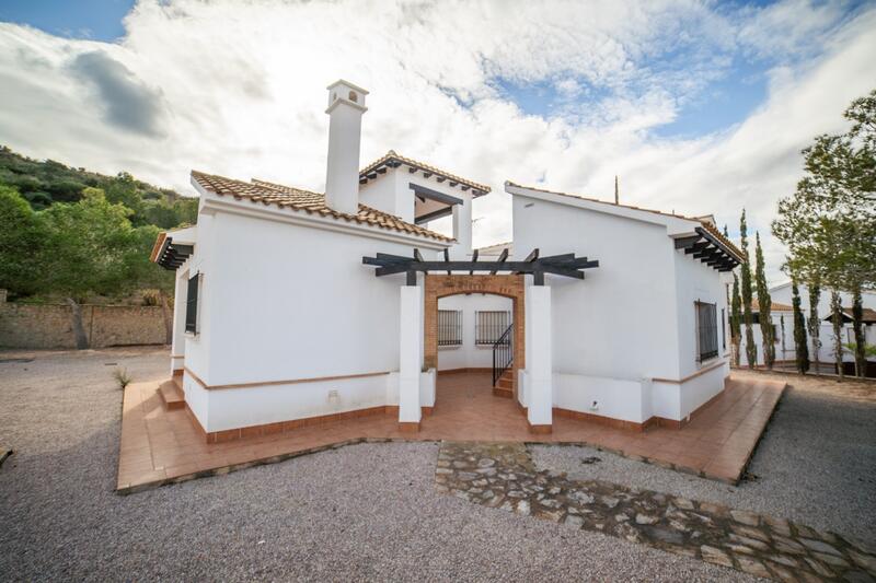 3 Schlafzimmer Villa zu verkaufen 3 Schlafzimmer Villa zu verkaufen