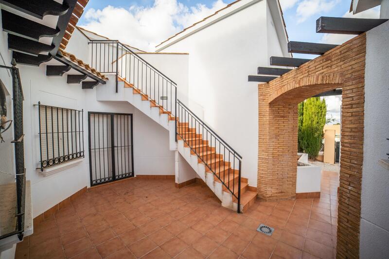 3 Schlafzimmer Villa zu verkaufen 3 Schlafzimmer Villa zu verkaufen