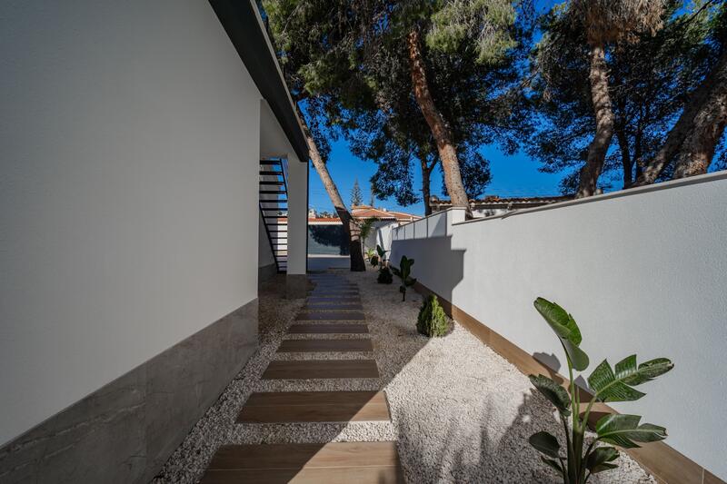 4 soverom Villa til salgs 4 soverom Villa til salgs