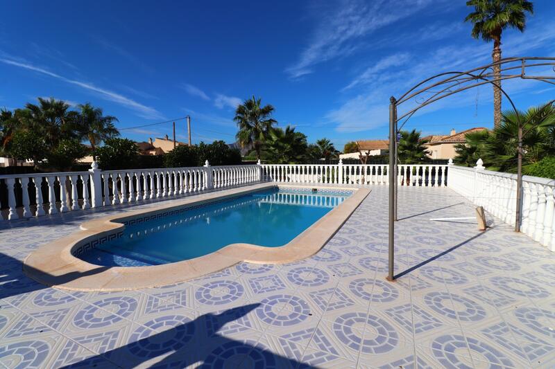 3 soverom Herregård til salgs