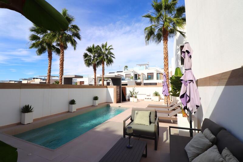 3 Schlafzimmer Stadthaus zu verkaufen 3 Schlafzimmer Stadthaus zu verkaufen