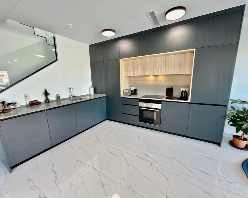 3 Schlafzimmer Villa zu verkaufen 3 Schlafzimmer Villa zu verkaufen