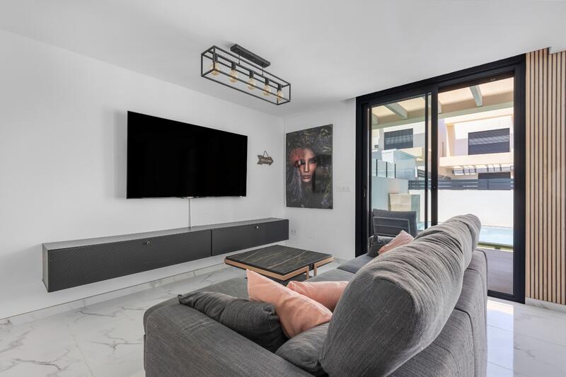 3 bedroom Villa for sale 3 bedroom Villa for sale