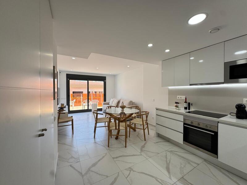 2 bedroom Apartment for sale 2 bedroom Apartment for sale